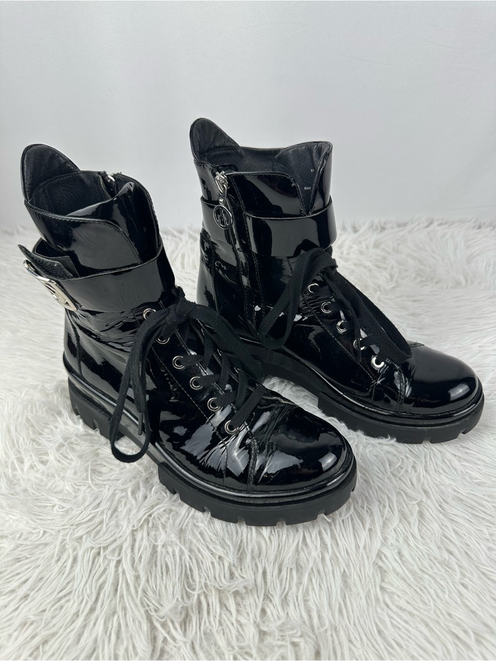 The Wishbone Collection Shiny Black Lace Up Combat Boots Women’s size 9